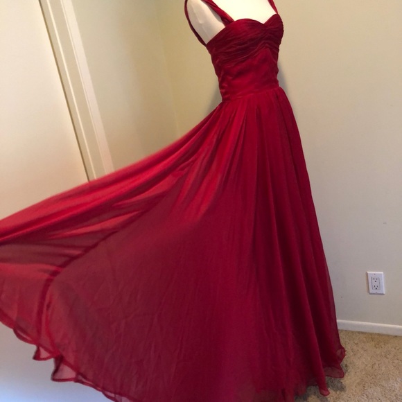 Valentine's Day Red Dress With Labels Brand New - Picture 4 of 8